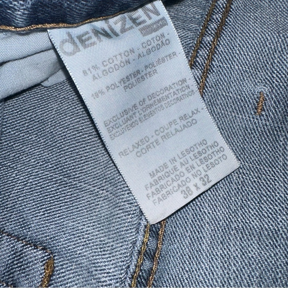 LEVIS - Picture 5 of 5